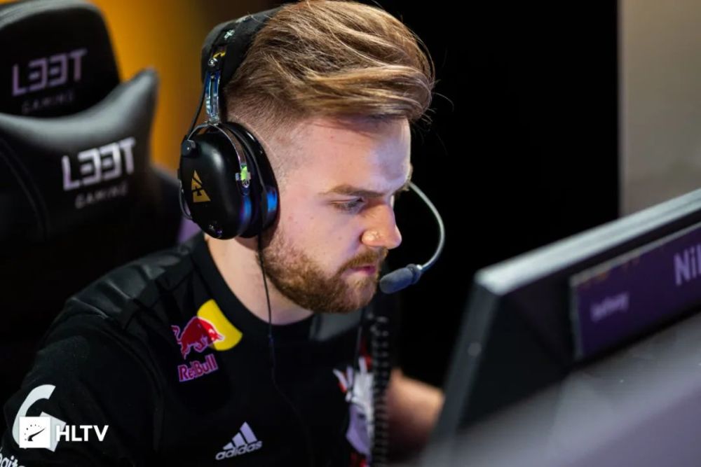 OMG昨日赛后返图：会以更好的面貌迎接新的赛季！