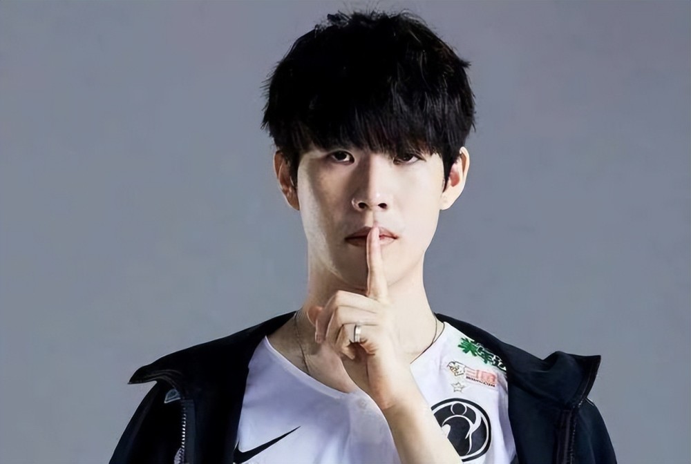 英雄联盟手游：魔法猫咪悠米上线 英雄联盟手游邀你共度情人节