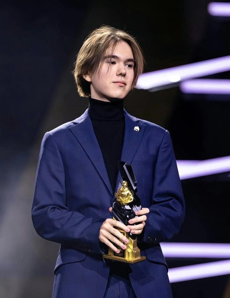 NIP、IG出局后，D组成为LPL第一赛段唯一全部无缘四强的小组