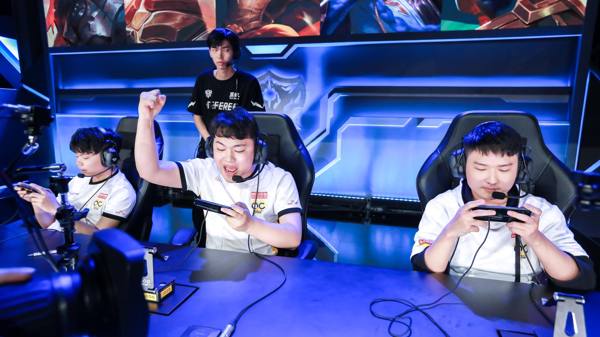 外媒发布全球战力排行榜：EDG排名第一